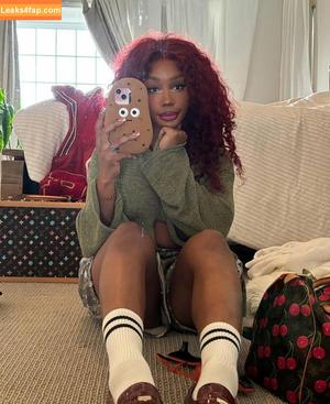 SZA photo #0355