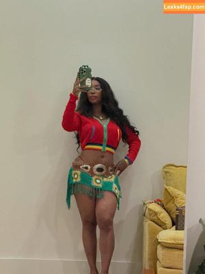 SZA photo #0391