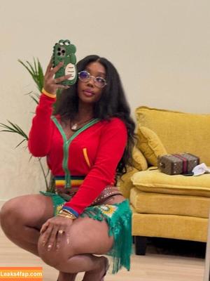 SZA photo #0397