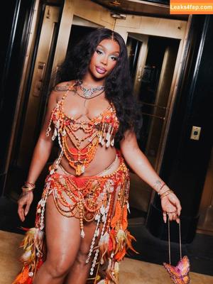 SZA photo #0407