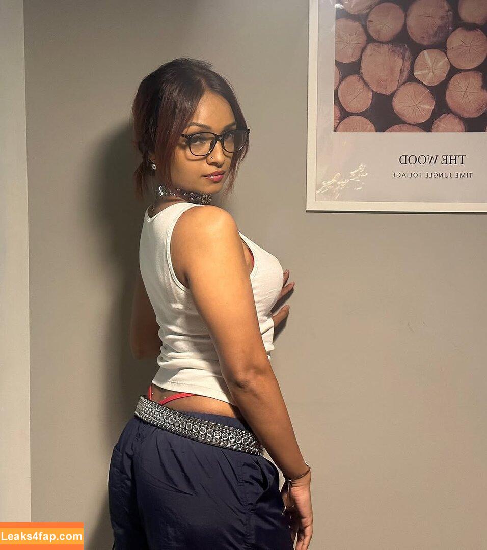 t.arshini / TVARSHINI1 leaked photo photo #0016