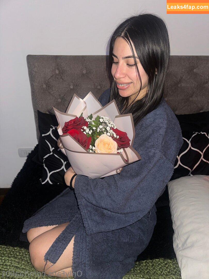 taali01 / taliaaa01 leaked photo photo #0028
