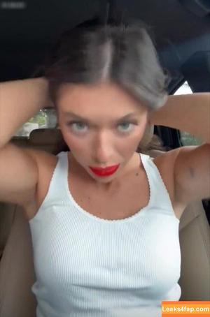 Tabitha Swatosh photo #0074