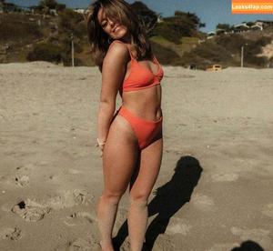 Tabitha Swatosh photo #0085
