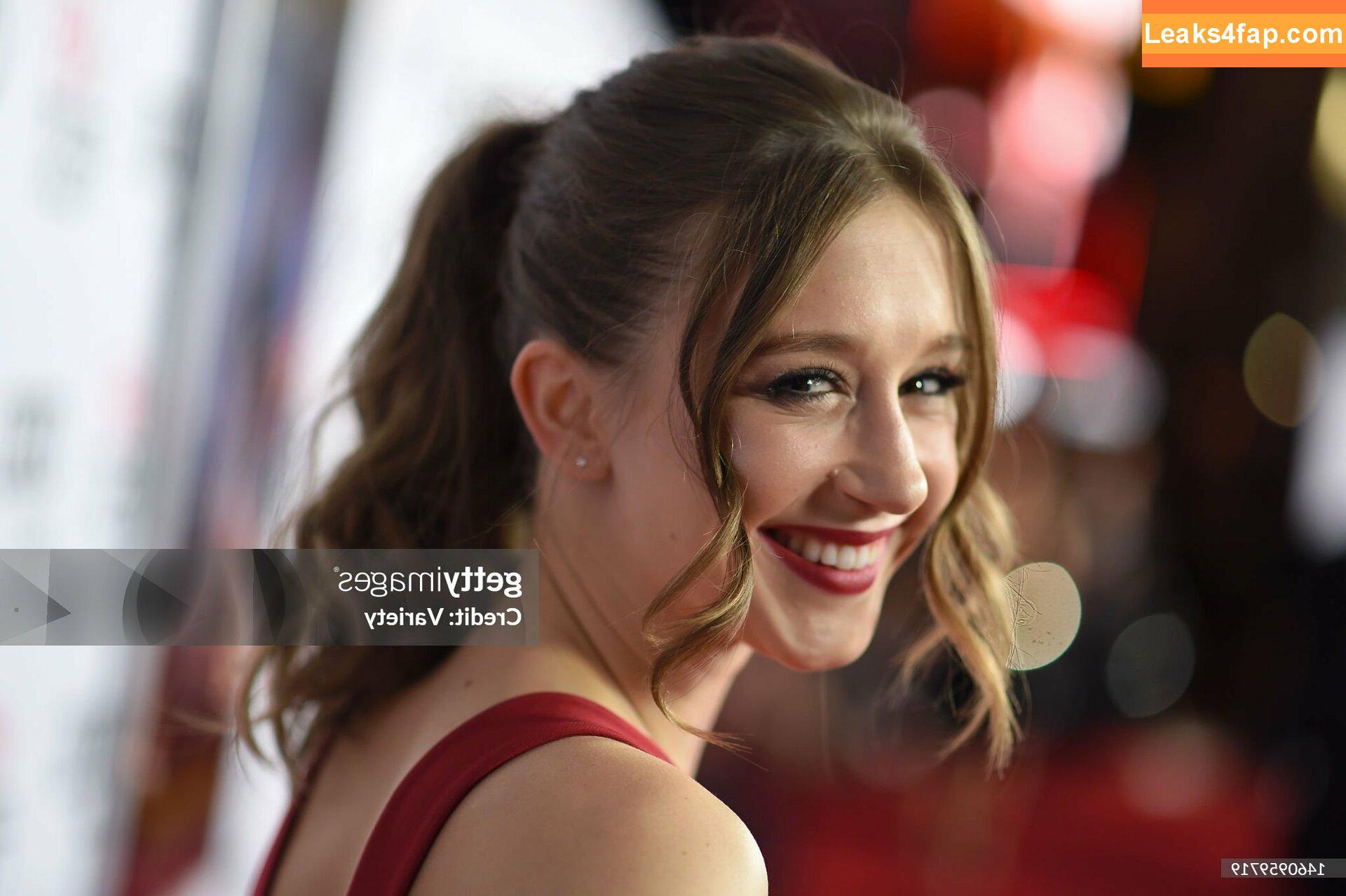 Taissa Farmiga / taissafarmiga leaked photo photo #0016