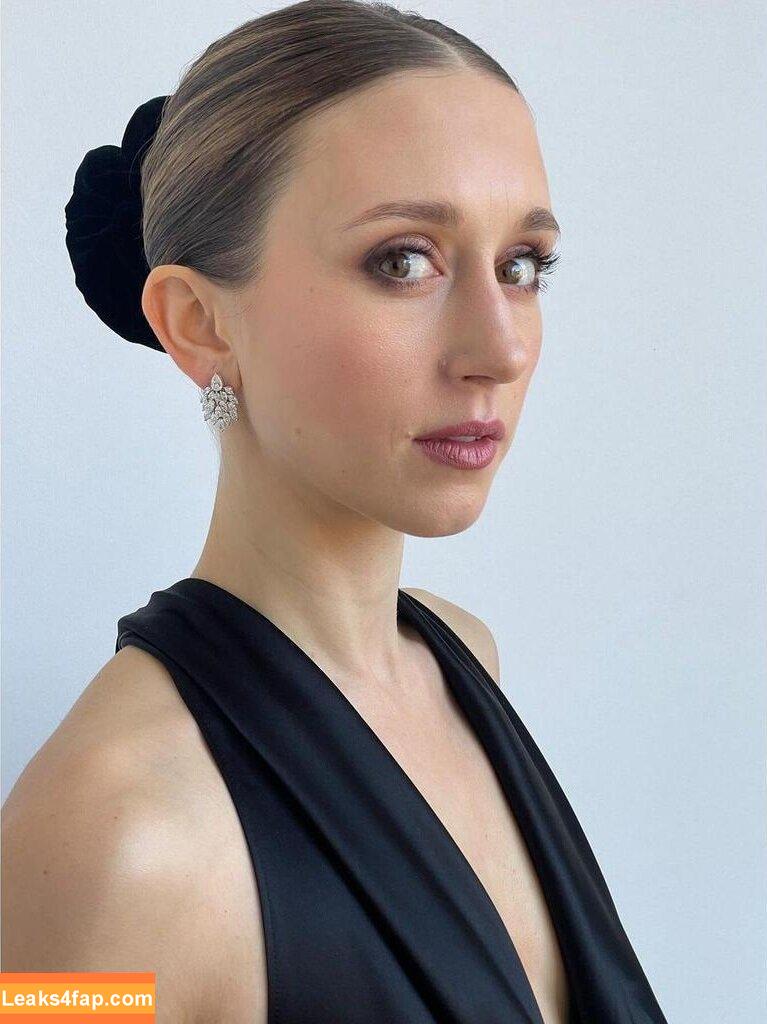 Taissa Farmiga / taissafarmiga слитое фото фото #0042