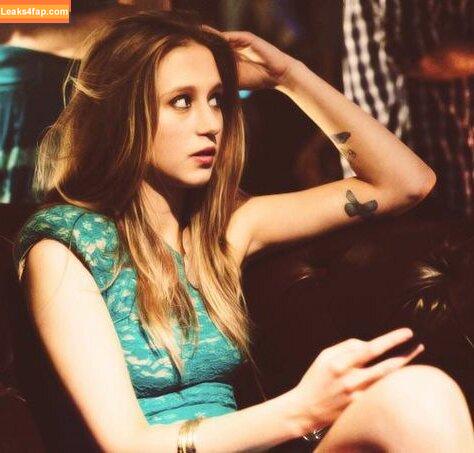 Taissa Farmiga / taissafarmiga слитое фото фото #0081