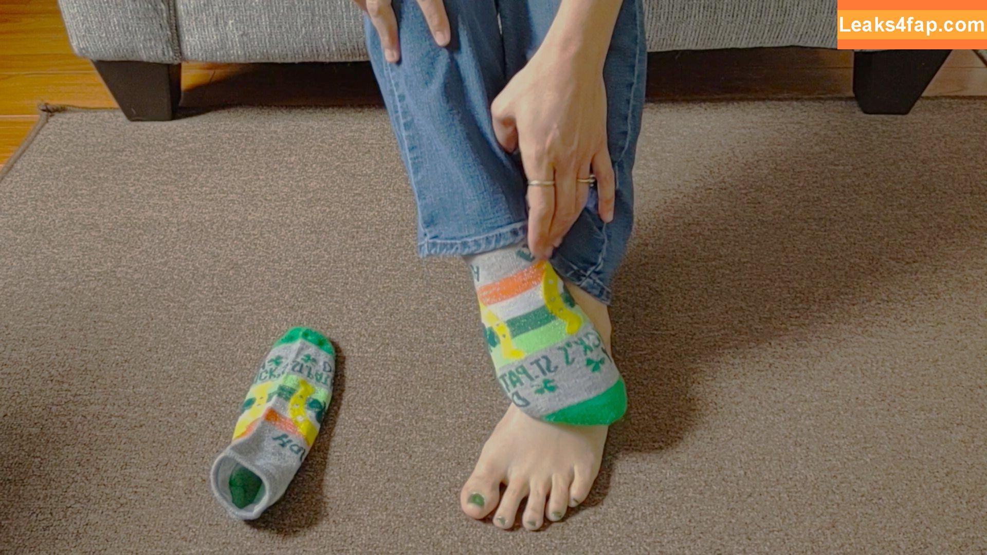 take_my_feet / takemyfeet leaked photo photo #0070