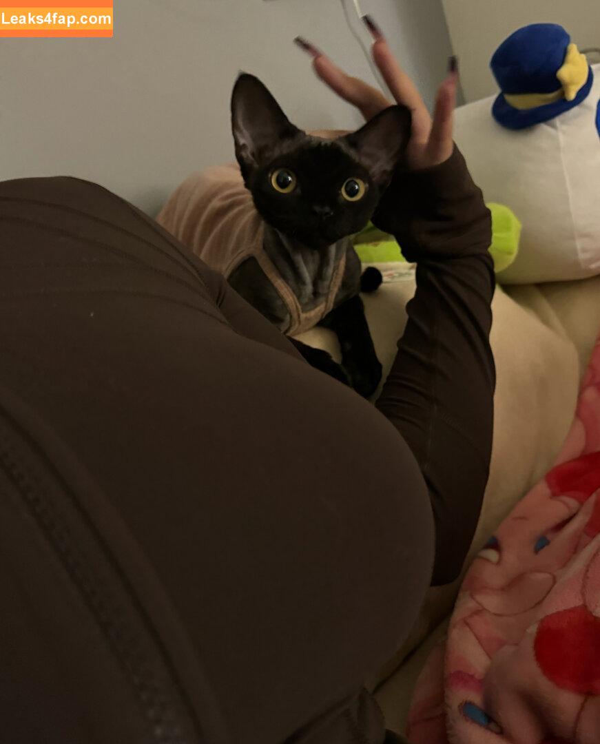Takomayuyi / https: leaked photo photo #0302