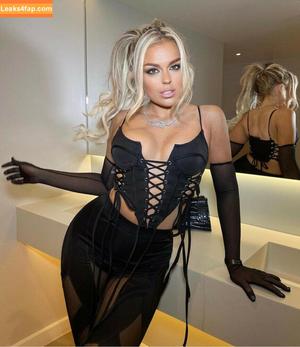 Tallia Storm photo #0019