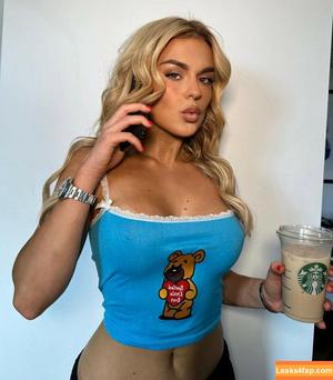 Tallia Storm photo #0394