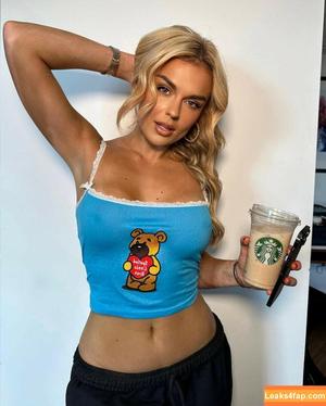 Tallia Storm photo #0395