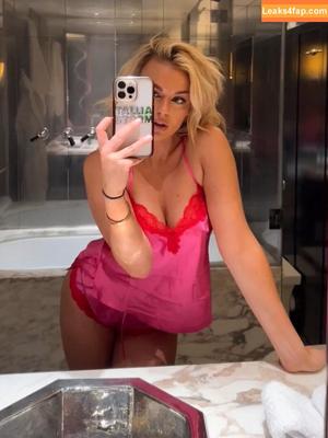 Tallia Storm photo #0425