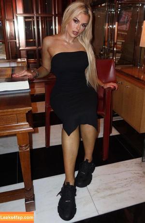 Tallia Storm photo #0456