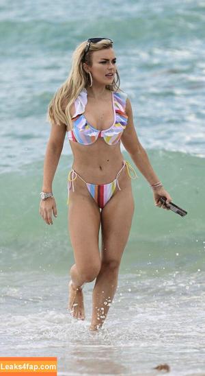 Tallia Storm photo #0922