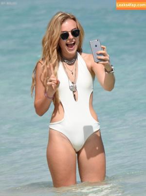 Tallia Storm photo #0994