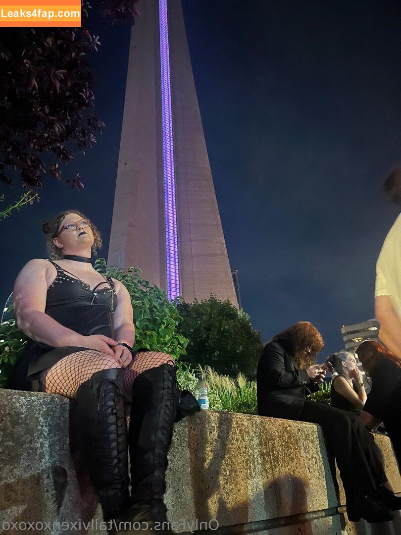 tallvixenxoxoxo /  leaked photo photo #0009