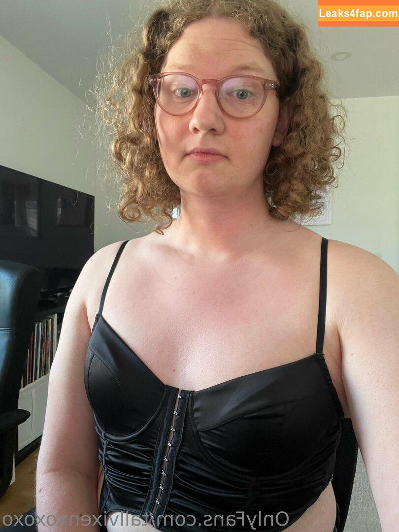 tallvixenxoxoxo /  leaked photo photo #0012