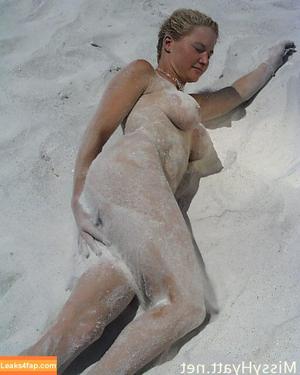 Tammy Lynn Sytch photo #0103