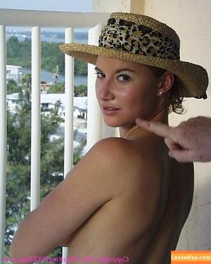 Tammy Lynn Sytch photo #0207
