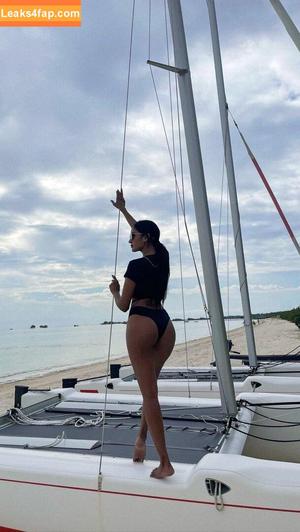 Tangia Zaman Methila photo #0001