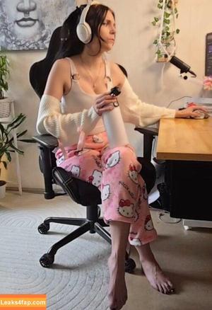 Tania Derveaux photo #0052