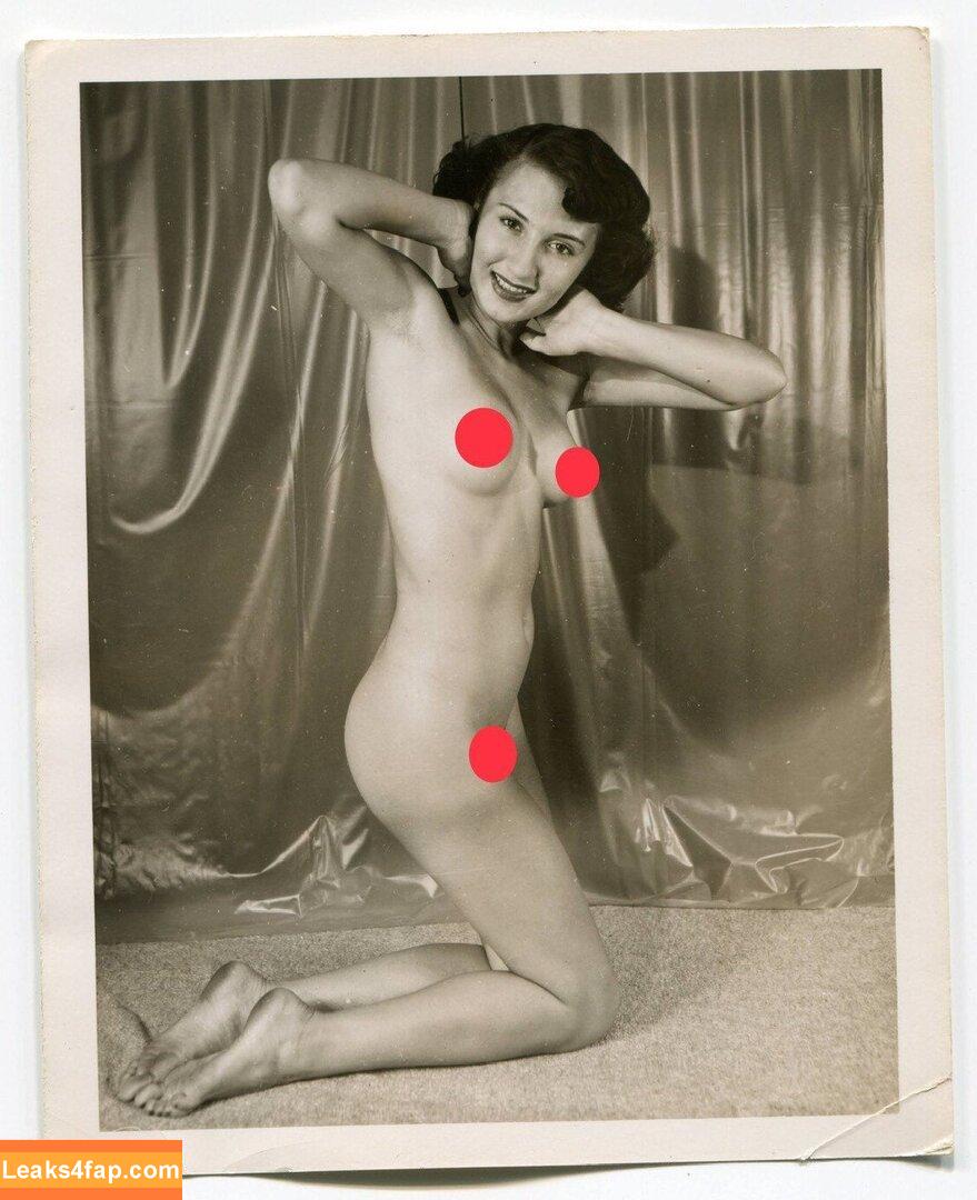 tanlines /  leaked photo photo #0001