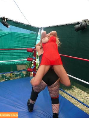 Tanya Danielle фото #0007