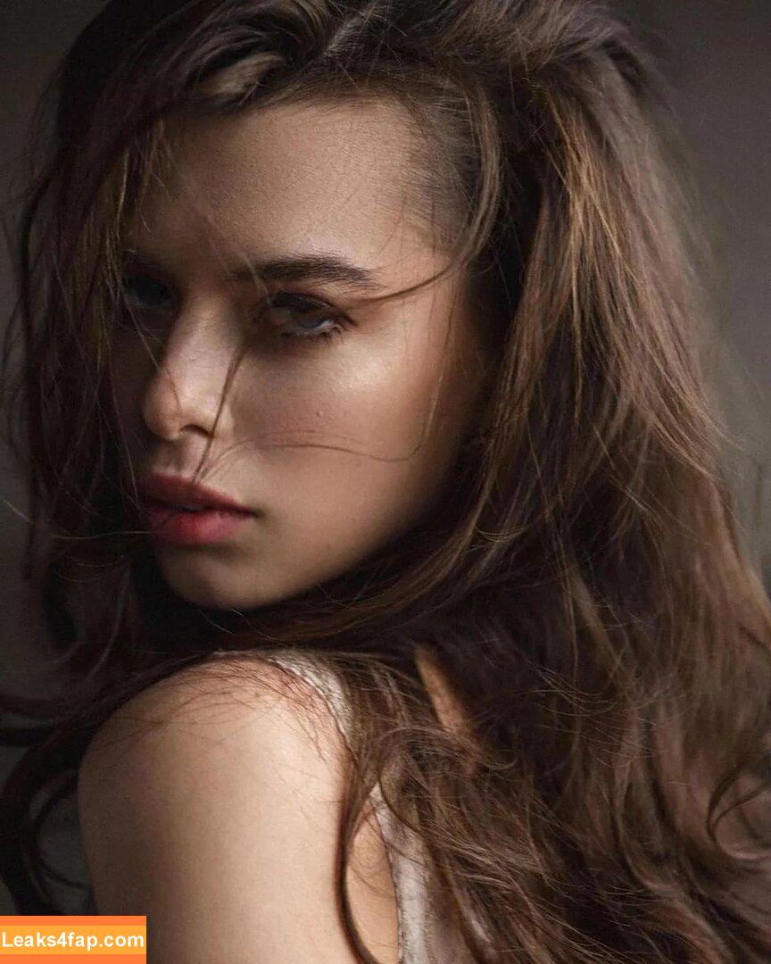 Tanya Sizova / tanua.ts слитое фото фото #0148