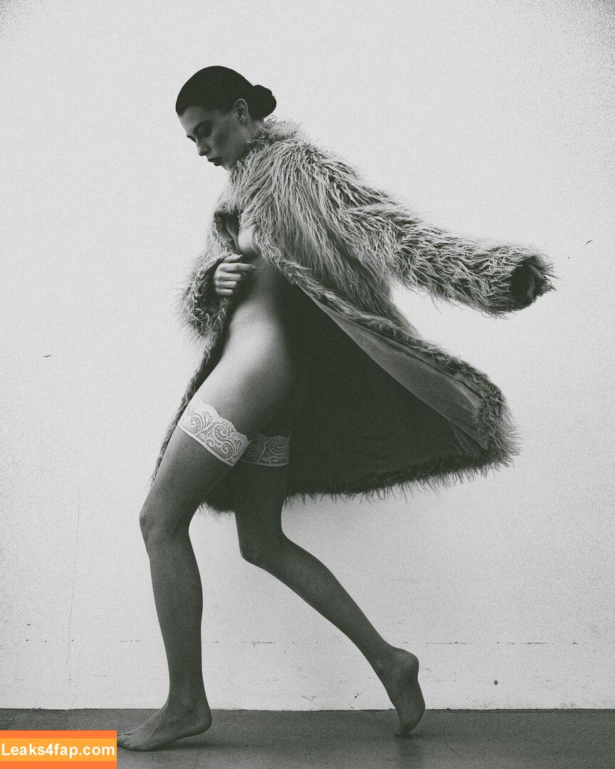 Tanya Sizova / tanua.ts слитое фото фото #0157