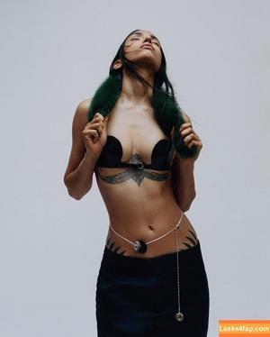 Tara Raani photo #0009