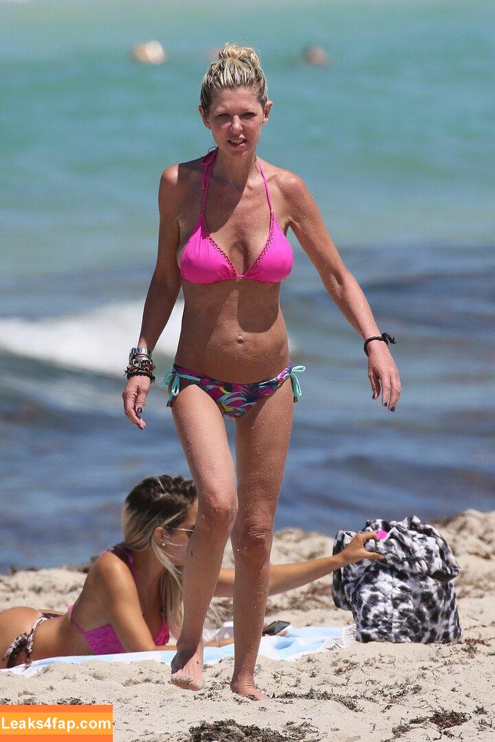 Tara Reid / TaraReid слитое фото фото #0034