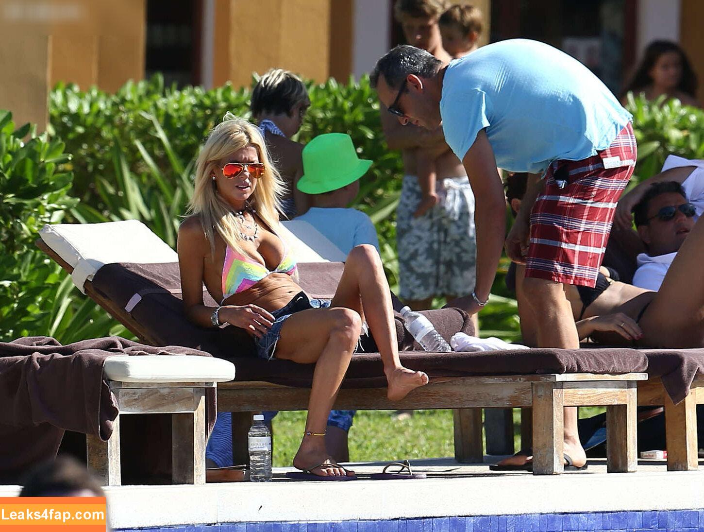 Tara Reid / TaraReid leaked photo photo #0356