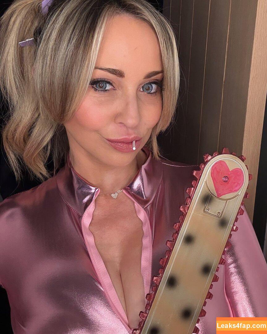 Tara Strong / tarastrong leaked photo photo #0147