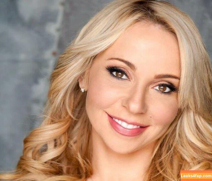 Tara Strong / tarastrong leaked photo photo #0151