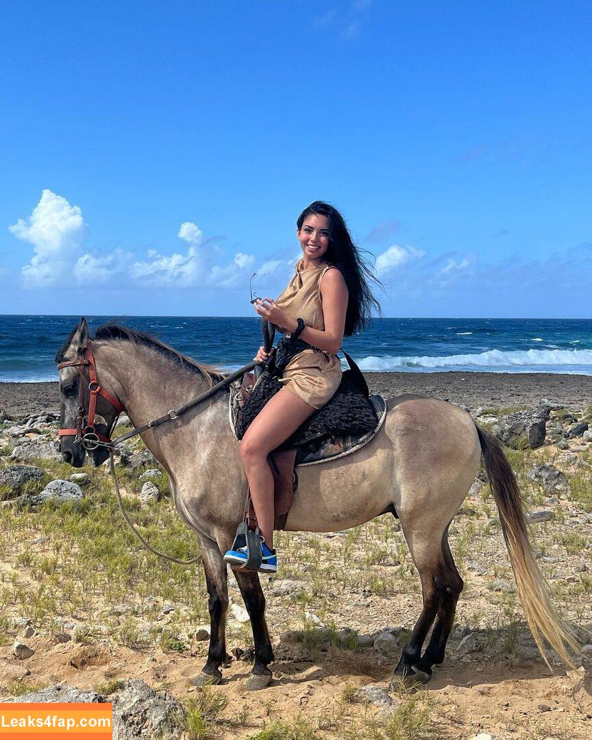 Tara Yazdi / tara.yazdi leaked photo photo #0033