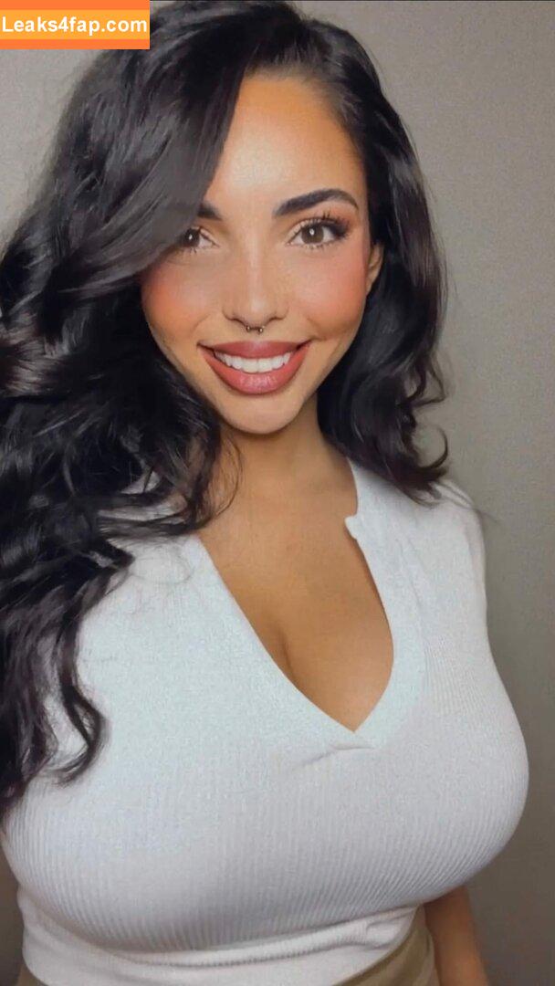Tara Yazdi / tara.yazdi leaked photo photo #0076