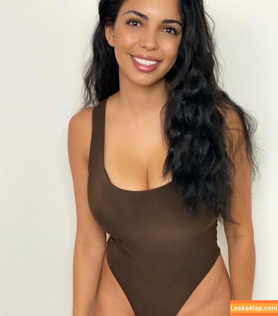 Tara Yazdi / tara.yazdi leaked photo photo #0080