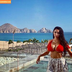 Tara Yazdi photo #0051