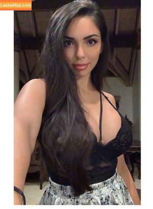 Tara Yazdi photo #0060