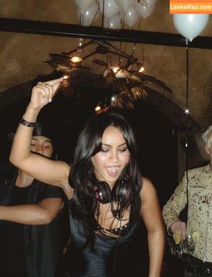 Tara Yummy photo #0406