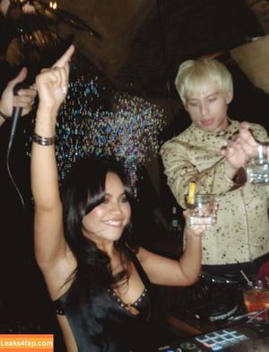 Tara Yummy photo #0416