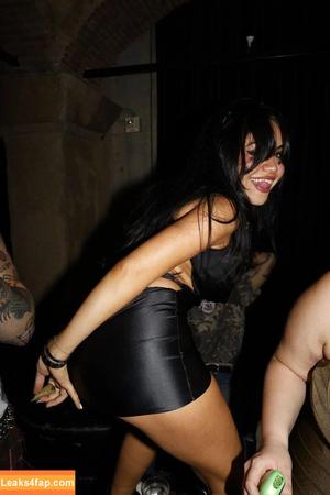 Tara Yummy photo #0420