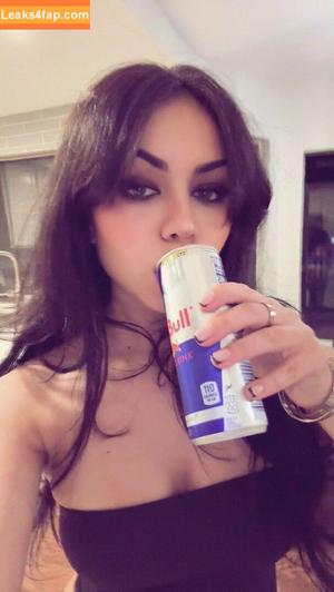 Tara Yummy photo #0438