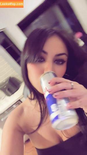 Tara Yummy photo #0439