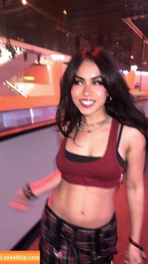 Tara Yummy photo #0544