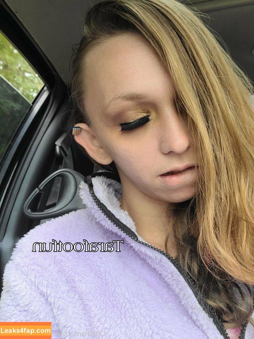 tarafootfunxxx /  leaked photo photo #0004