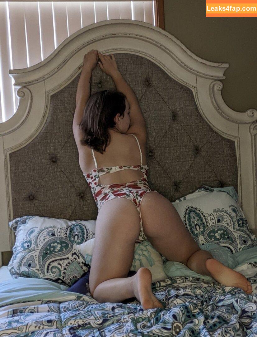 Tasha T-Rex / cant.armbar.a.t.rex / mrftmxxx leaked photo photo #0025