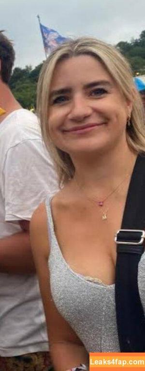 Taskmaster Women photo #0185