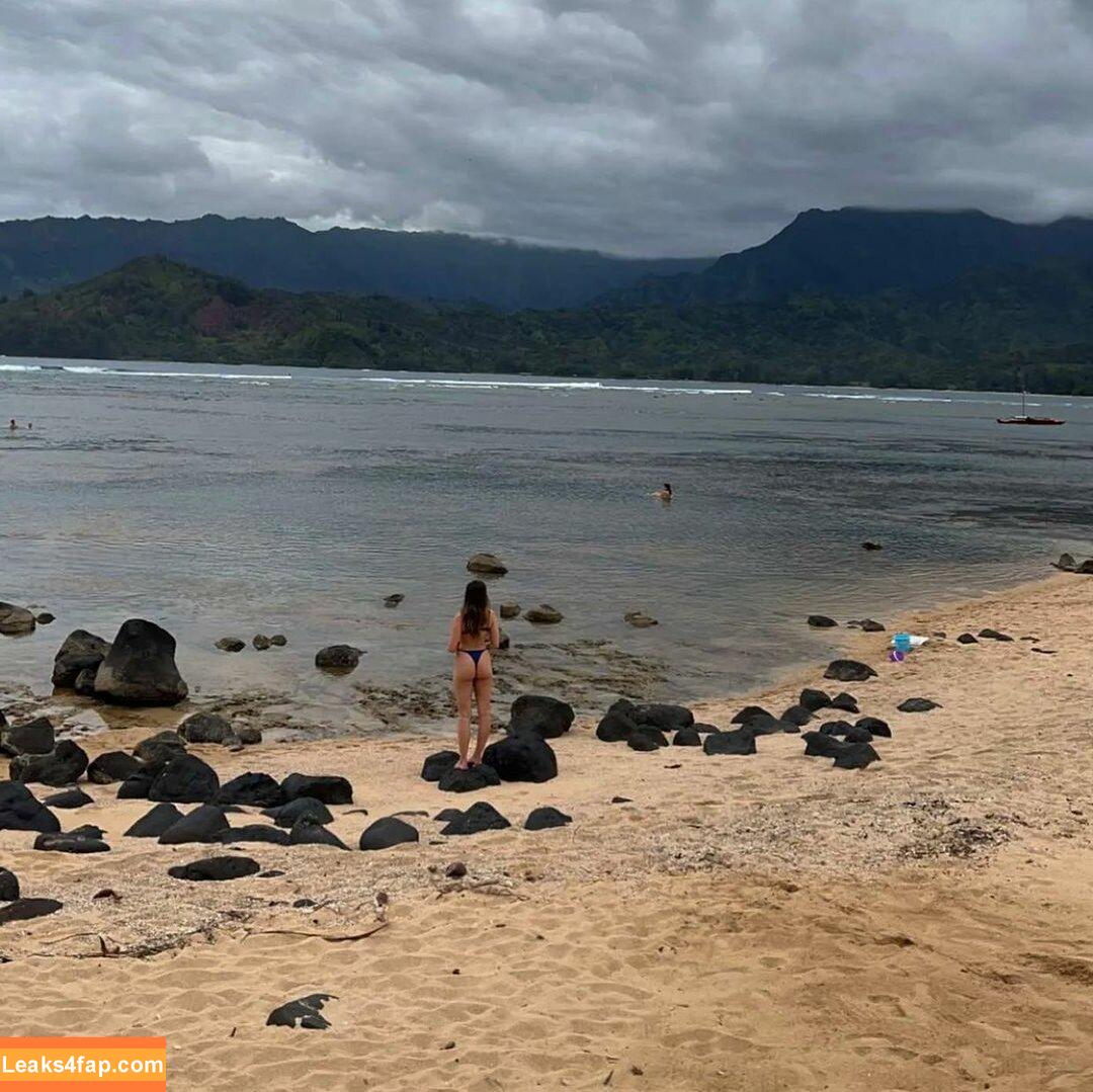 Tate McRae / tatemcrae / u41351078 leaked photo photo #0097